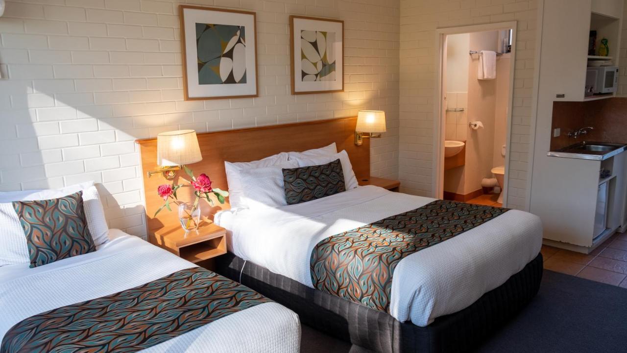 Parkview Motor And Hotel